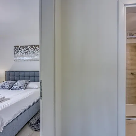 Appartement Luana With Private Pool