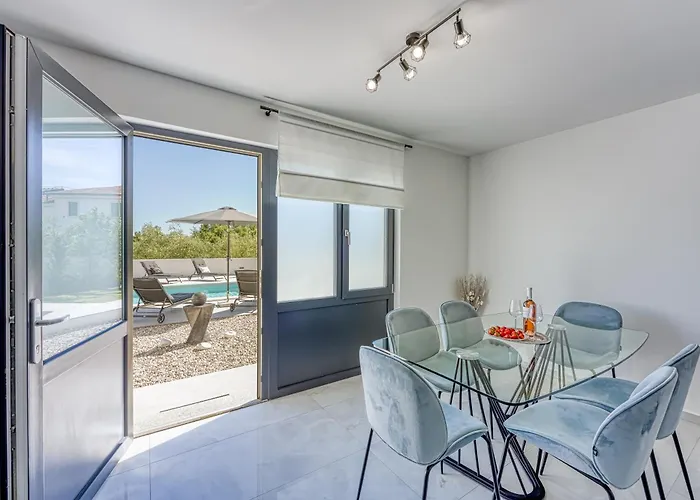 Luana With Private Pool Appartement